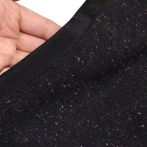 Gorgeous lined wool blend mini skirt - Picture 7 of 8